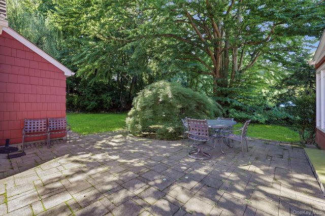 44 Beach Road, Ossining, NY 10562