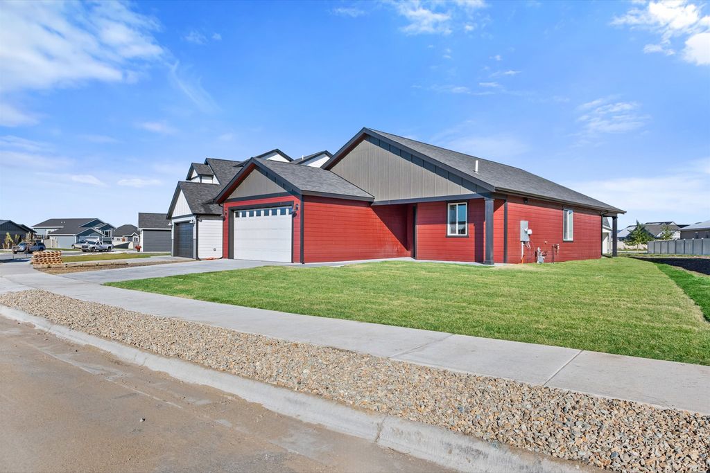 253 Stirling Loop, East Helena, MT 59635 photo 2