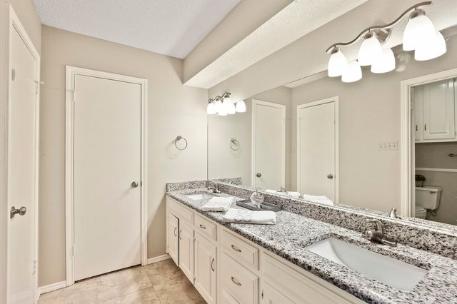 1916 Everglade Court, Grapevine, TX 76051