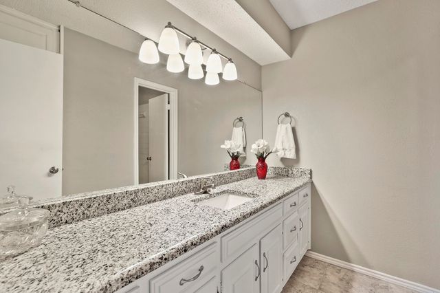1916 Everglade Court, Grapevine, TX 76051