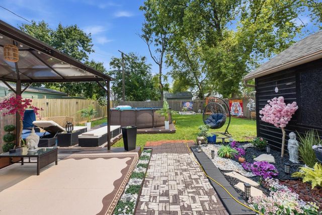 1827 Green STREET, Racine, WI 53402
