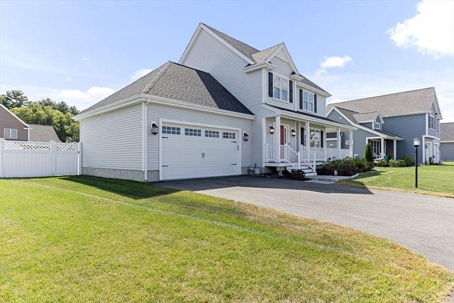 8 Bunker Ln, Lakeville, MA 02347