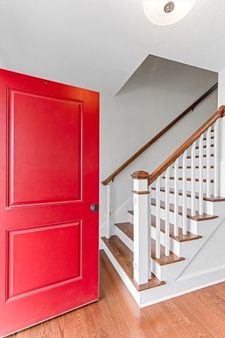 8 Bunker Ln, Lakeville, MA 02347