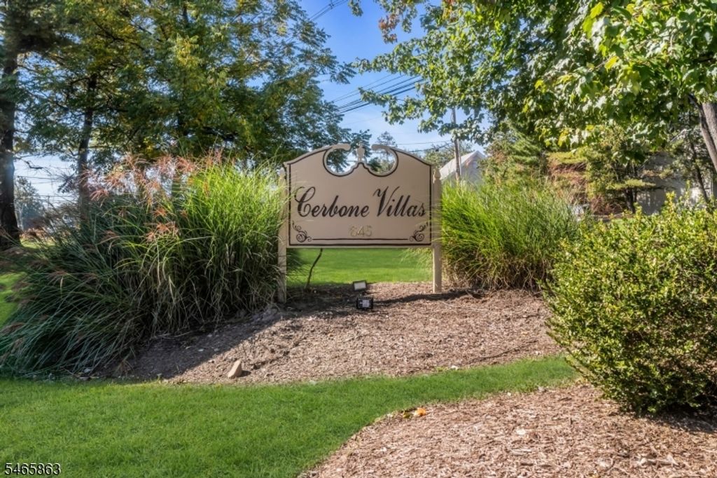 645 Ridgedale Ave 4, East Hanover Twp., NJ 07936 — exterior