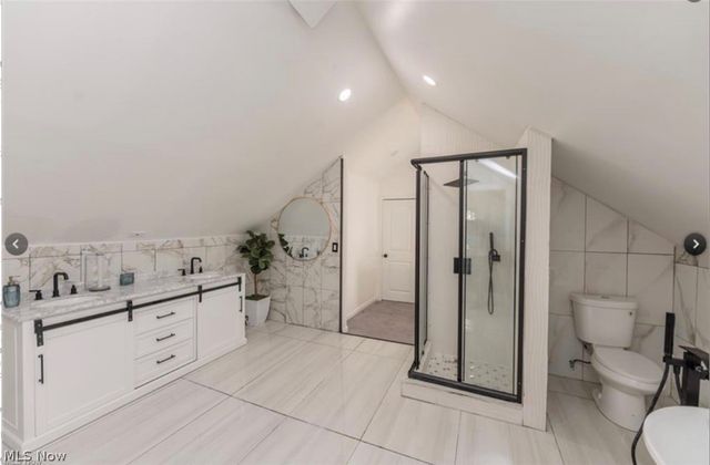 5811 Madison Avenue, Cleveland, OH 44102