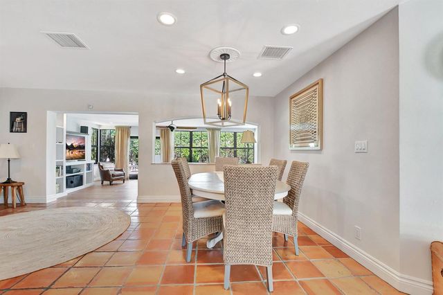801 SW 5th Street, Boca Raton, FL 33486