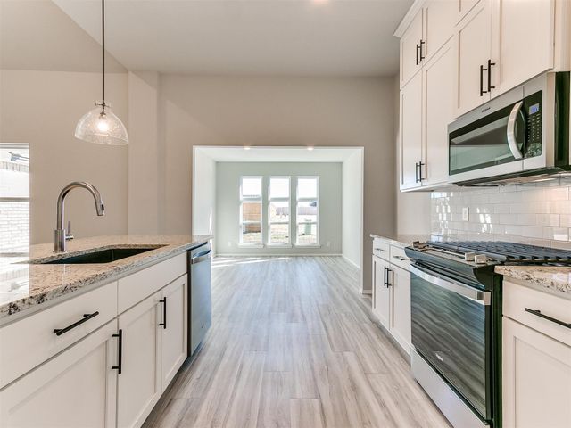 13323 S 72nd East Place, Bixby, OK 74008