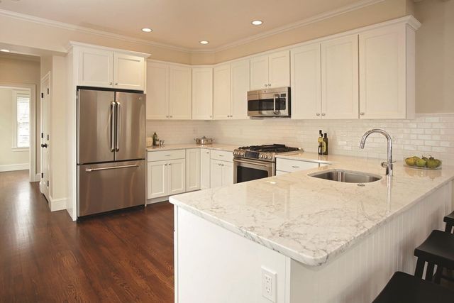 77 Verndale St 2, Brookline, MA 02446