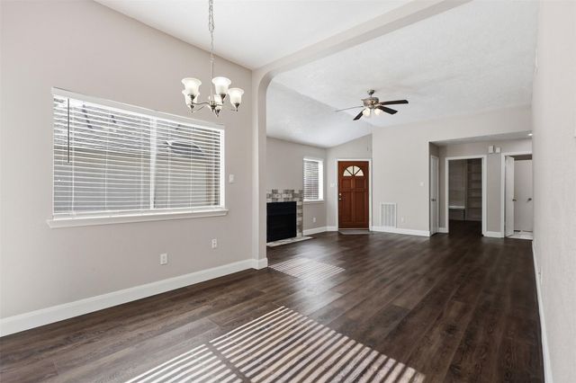 8518 Pool Creek Drive, Houston, TX 77095