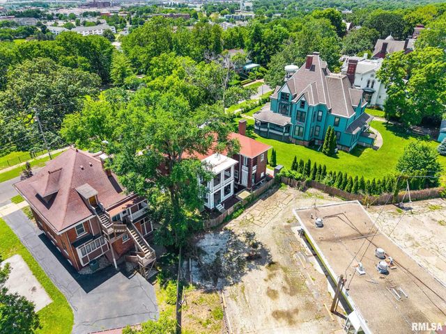 423 W HIGH Street, Peoria, IL 61606