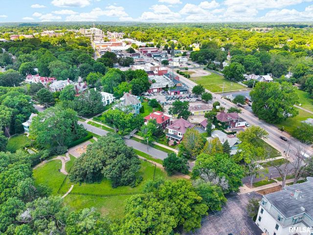 423 W HIGH Street, Peoria, IL 61606