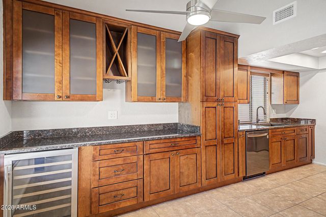 2208 E HEARN Road, Phoenix, AZ 85022