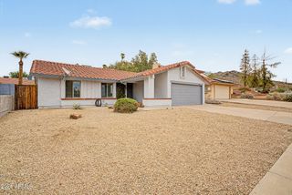 2208 E HEARN Road, Phoenix, AZ 85022