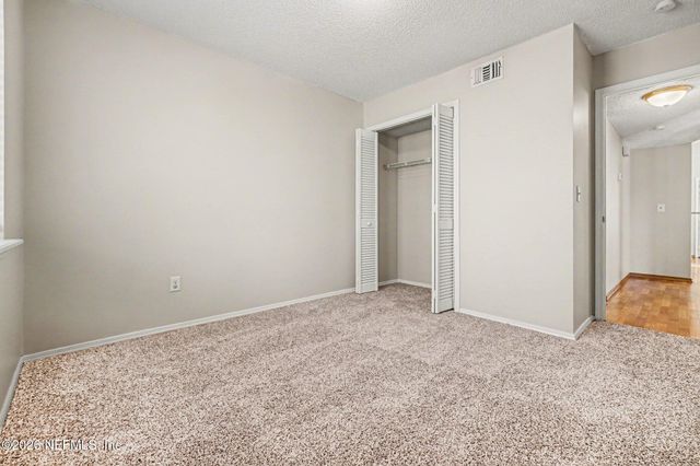 562 JAMES WILSON Circle, Orange Park, FL 32073