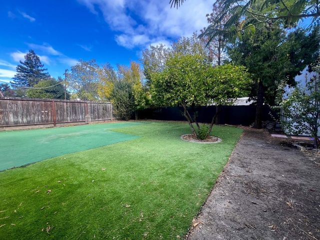 1518 Stafford Street, Redwood City, CA 94063