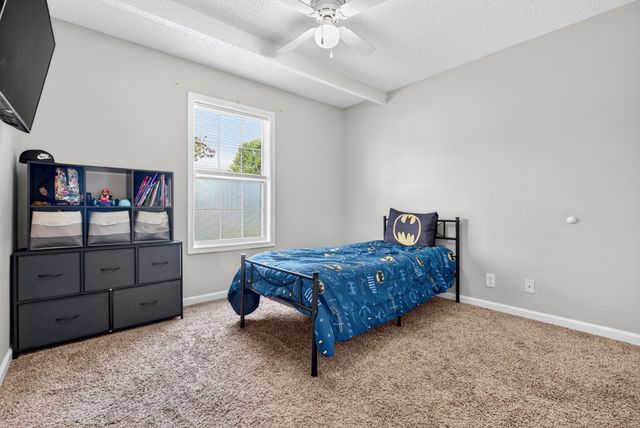 313 Congressman Dr, Clarksville, TN 37042