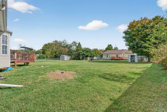 313 Congressman Dr, Clarksville, TN 37042