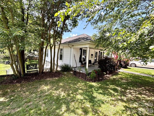 809 W A Street, Kannapolis, NC 28081