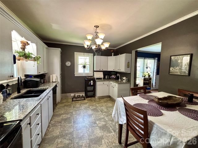 809 W A Street, Kannapolis, NC 28081