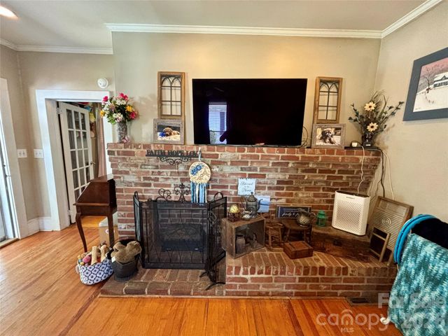 809 W A Street, Kannapolis, NC 28081
