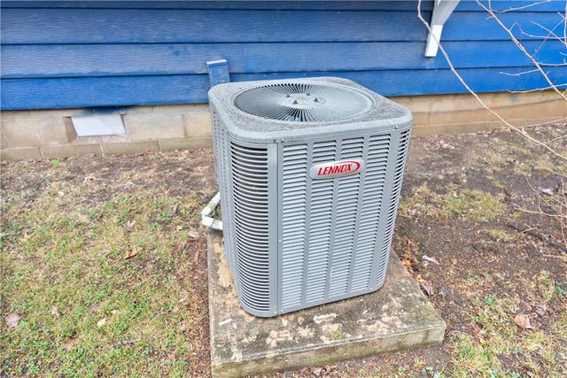 1018 N 12th Street, Independence, KS 67301