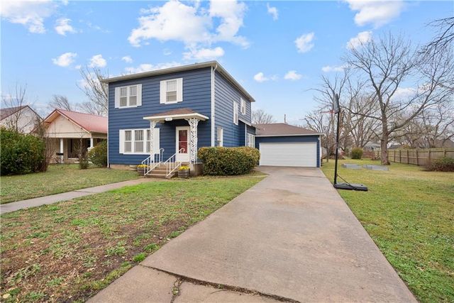 1018 N 12th Street, Independence, KS 67301