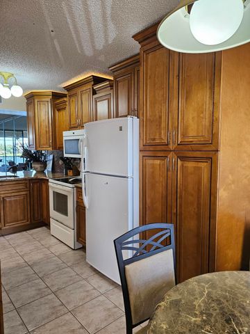 6017 Coral Lake Drive 205, Margate, FL 33063