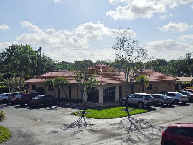 6017 Coral Lake Drive 205, Margate, FL 33063