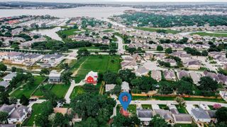 434 Lakeside Drive, Kemah, TX 77565