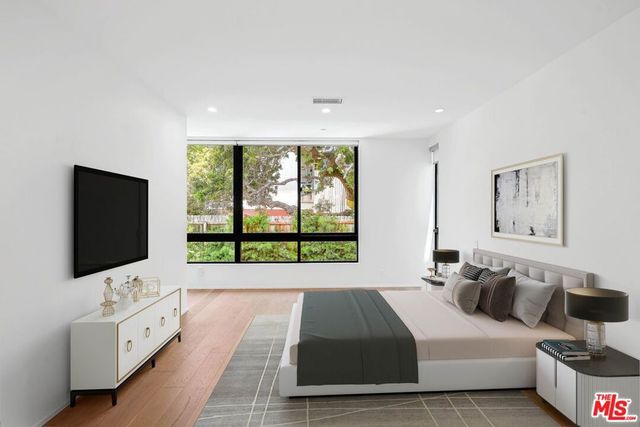 2215 5th Street B, Santa Monica, CA 90405