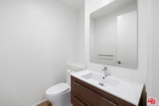 2215 5th Street B, Santa Monica, CA 90405