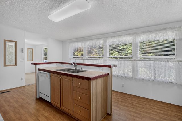 32 Lightsey Quarters Lane, Cottageville, SC 29435