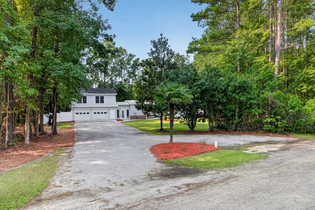 32 Lightsey Quarters Lane, Cottageville, SC 29435
