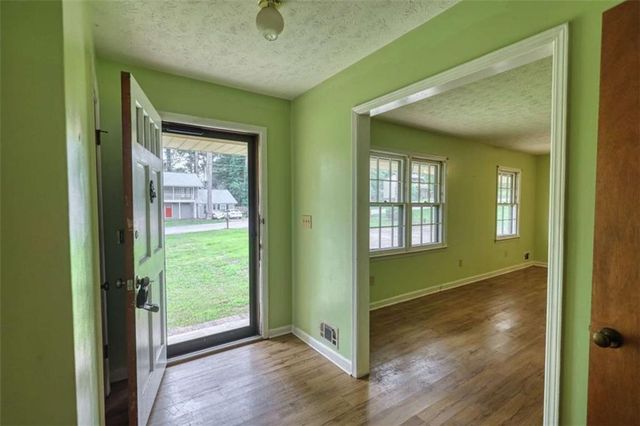 755 Navajo Trail, Covington, GA 30016