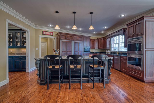 13920 Castle Brook Road, Evansville, IN 47725