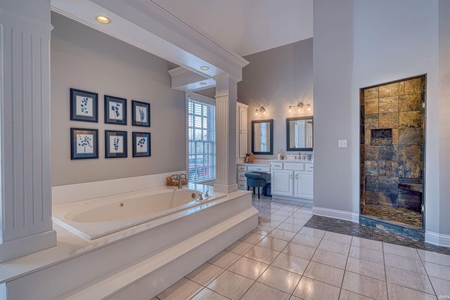 13920 Castle Brook Road, Evansville, IN 47725