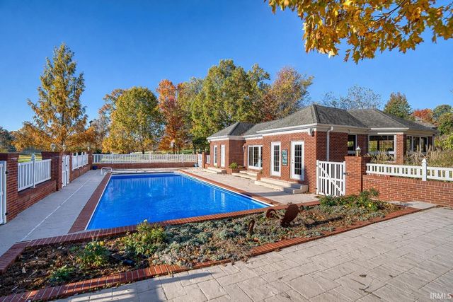 13920 Castle Brook Road, Evansville, IN 47725