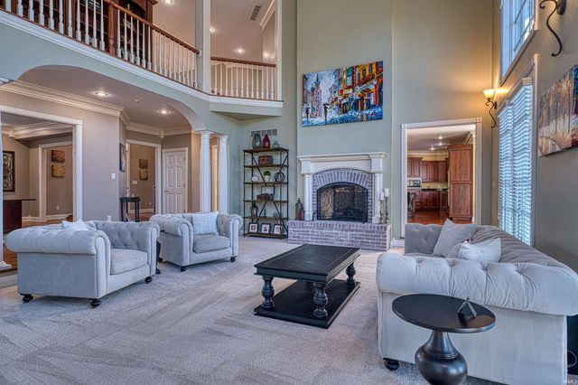 13920 Castle Brook Road, Evansville, IN 47725