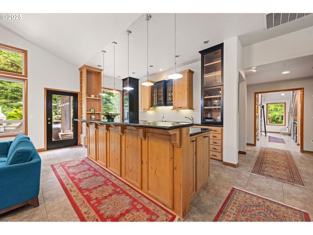 2499 PINE RIDGE Dr, Gearhart, OR 97138