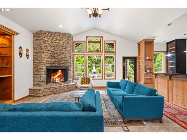 2499 PINE RIDGE Dr, Gearhart, OR 97138