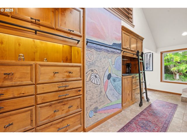 2499 PINE RIDGE Dr, Gearhart, OR 97138