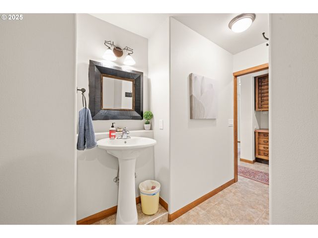 2499 PINE RIDGE Dr, Gearhart, OR 97138