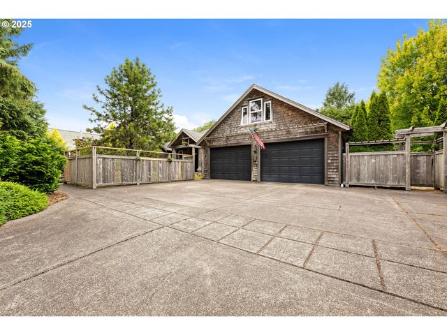 2499 PINE RIDGE Dr, Gearhart, OR 97138