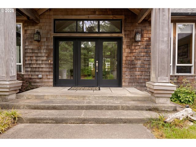 2499 PINE RIDGE Dr, Gearhart, OR 97138