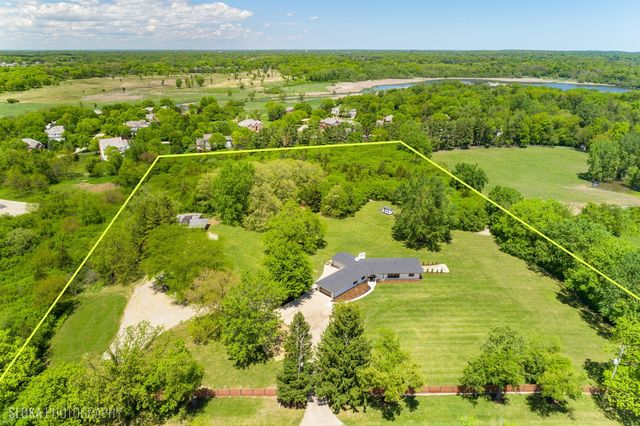 23489 N Old Barrington Road, Barrington, IL 60010
