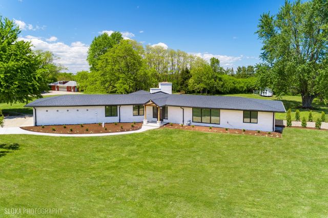 23489 N Old Barrington Road, Barrington, IL 60010