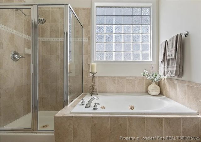 177 Lamplighter Way, Spring Lake, NC 28390