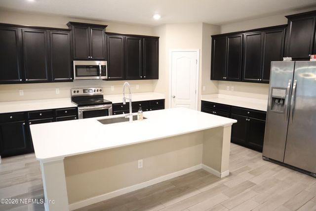 6816 CROSBY FALLS Drive, Jacksonville, FL 32222