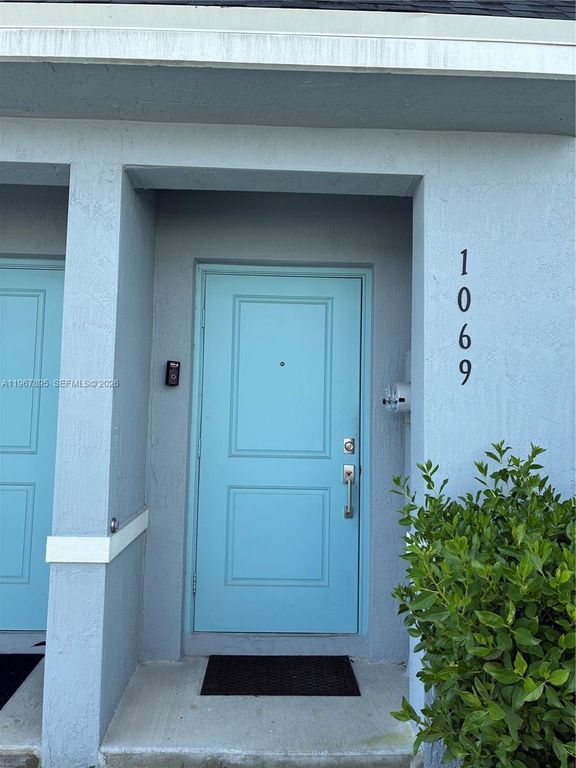 1069 NW 4th Terrace, Florida City, FL 33034