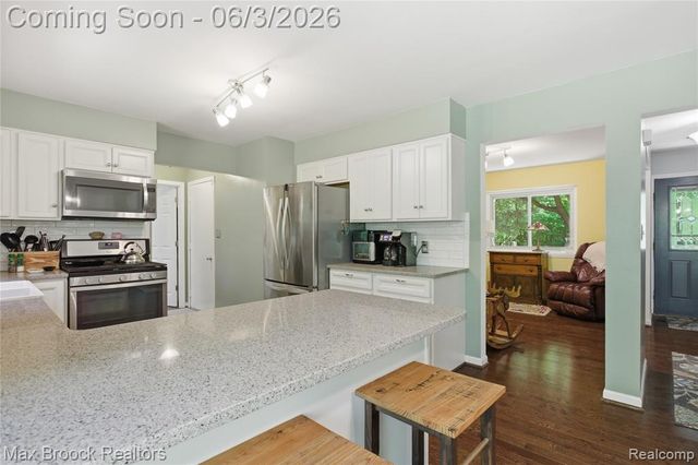 4457 Fettig Trail, White Lake, MI 48383